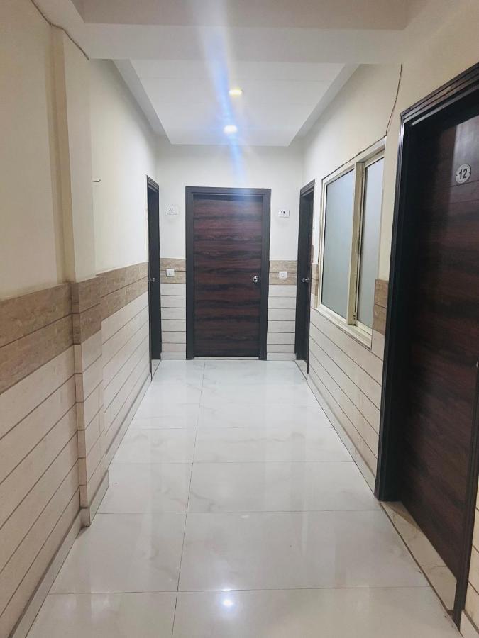 Hotel Cozy Cave Delhi Aiport Νέο Δελχί Εξωτερικό φωτογραφία