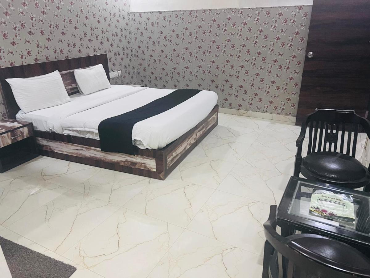 Hotel Cozy Cave Delhi Aiport Νέο Δελχί Εξωτερικό φωτογραφία
