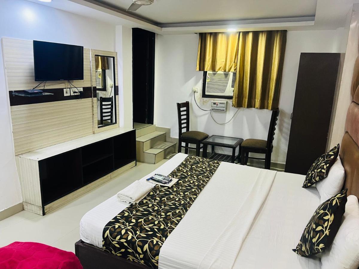 Hotel Cozy Cave Delhi Aiport Νέο Δελχί Εξωτερικό φωτογραφία