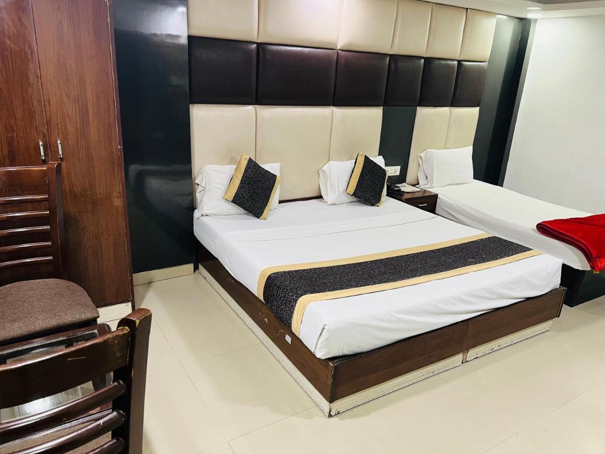 Hotel Cozy Cave Delhi Aiport Νέο Δελχί Εξωτερικό φωτογραφία